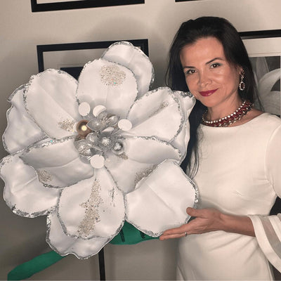 DIY Christmas Decor-DIY Giant Christmas Magnolia Flower Kit