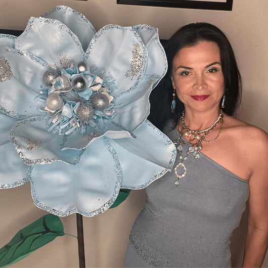 DIY Christmas Decor-DIY Giant Christmas Magnolia Flower Kit