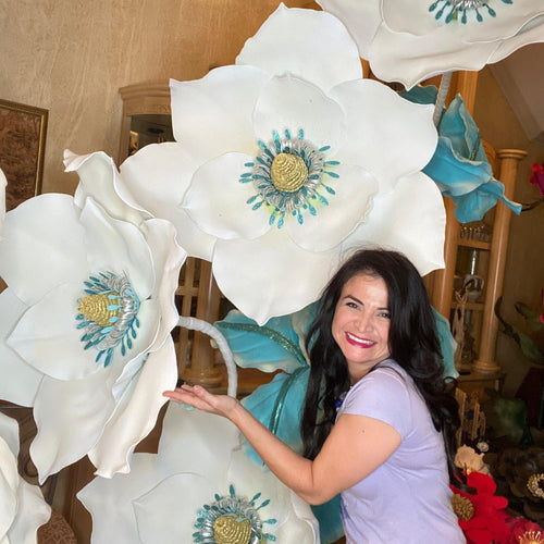 Gigantic Flowers: Fantasy Magnolia