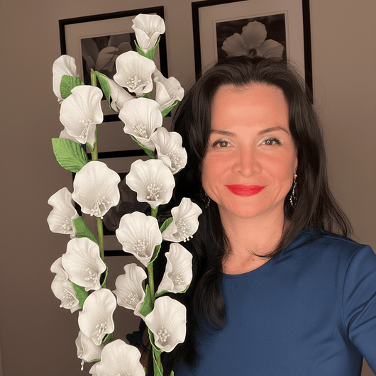 White Gladiola Handheld Kit - Bloom & Shape (3 Flowers) - amazinggiantflowers